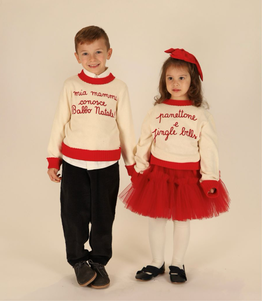 Cream sweatshirt with "Panettone and Jingle Bells" embroidery