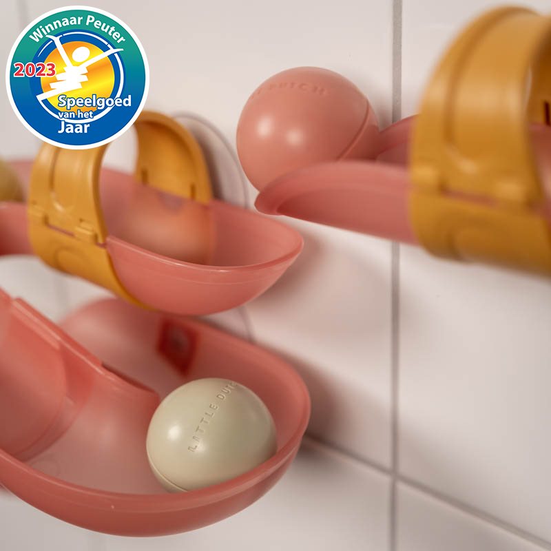 Scivolo da bagno con palline rosa